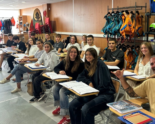 NI SURFeko entrenatzaile berrien prestakuntza martxan