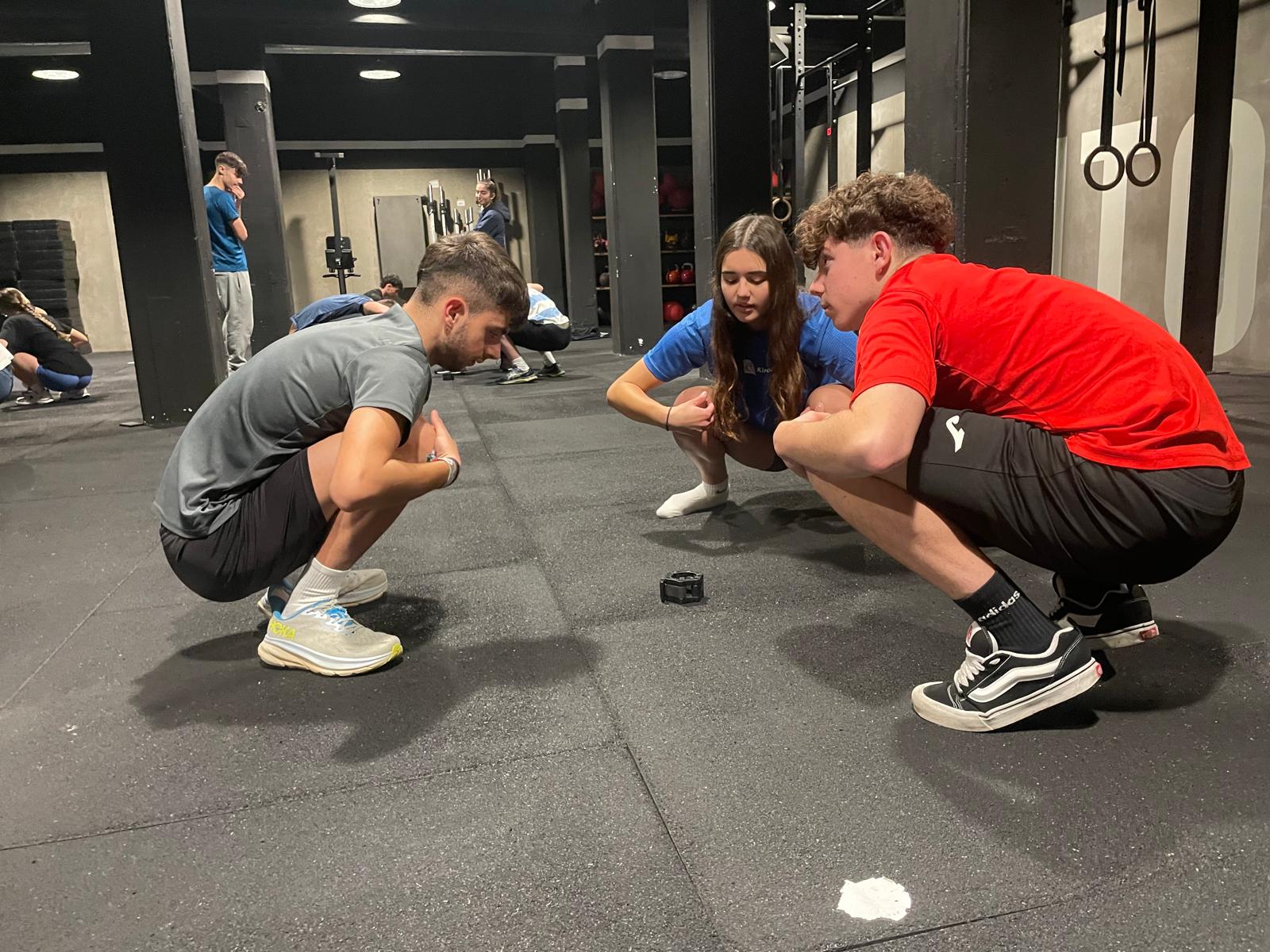 1-3 Acondicionamiento Físico en Sala de Entrenamiento Polivalente