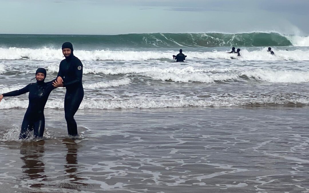 Técnicas de rescate en actividades de turismo activo: surf