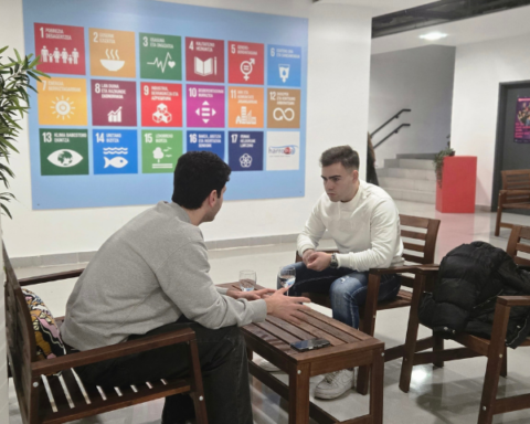 Jornadas del programa de emprendimiento UrratsBat en Harrobia Ikastola