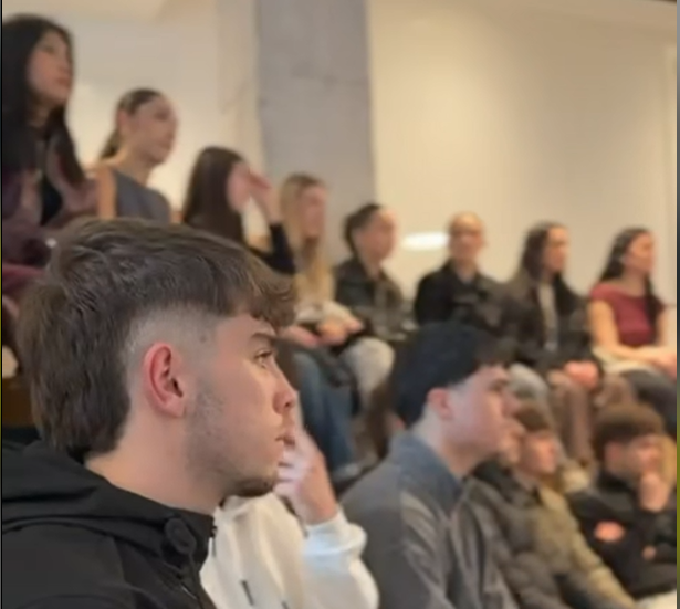 Harrobia Ikastolako Marketin eta Publizitateko Ikasleek Bilboko Agentzia Erreferenteak Bisitatu Dituzte